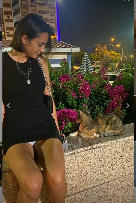 vikkkess star naked pictures