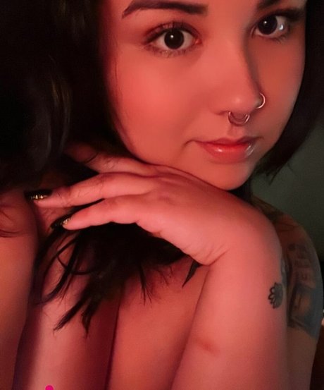 Suki Jade nudes model gallery