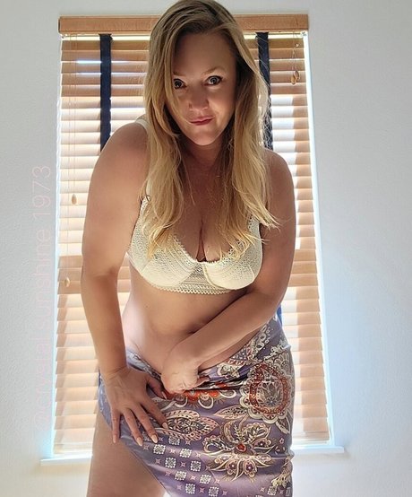 Crystal Sunshine hot pornstar photo