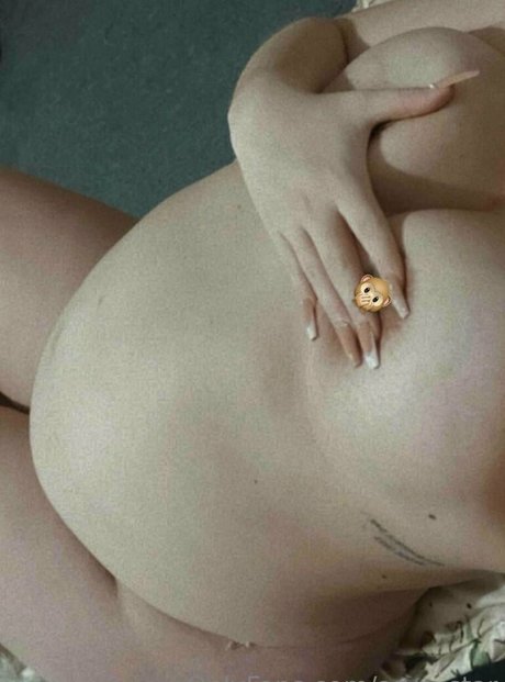 arya star perfect model pic