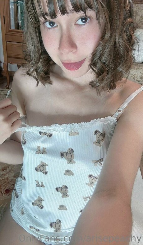 Arise Peachy hot star pictures