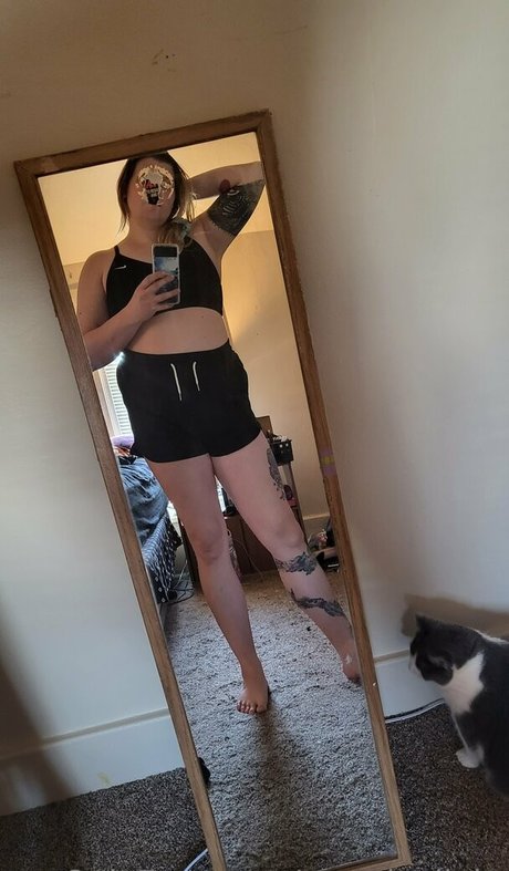 noradaylight nude star pics