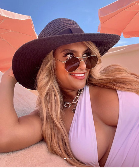 Melissa Reddy perfect star pic