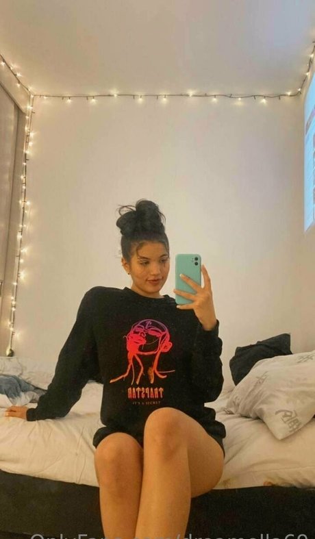 dreamella69 model beautiful images