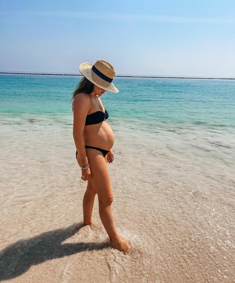 Alexandra Felstead xxx actress pictures