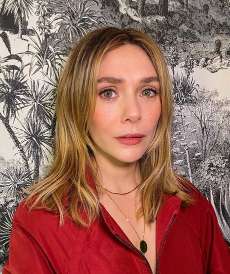 Elizabeth Olsen pornstar nude archive