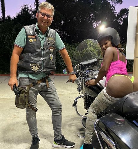 daleeshaa sex model images