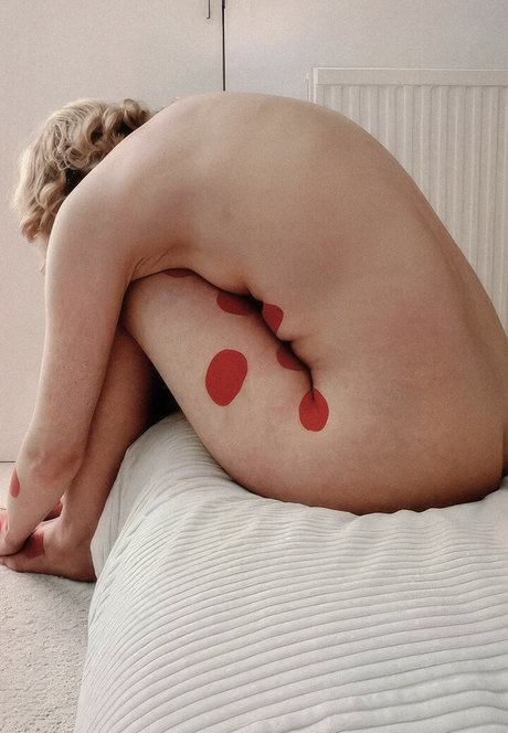 Gwendoline Christie nude star photo