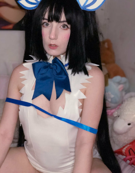 sluttytsundere nude actress gallery