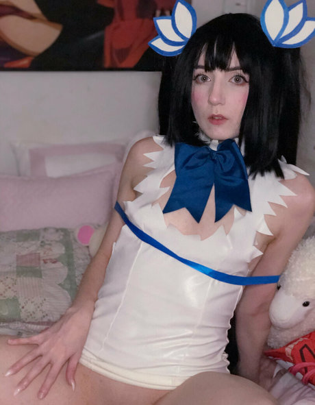 sluttytsundere naked pornstar photos