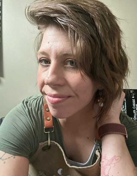 cahiraoona model xxx img