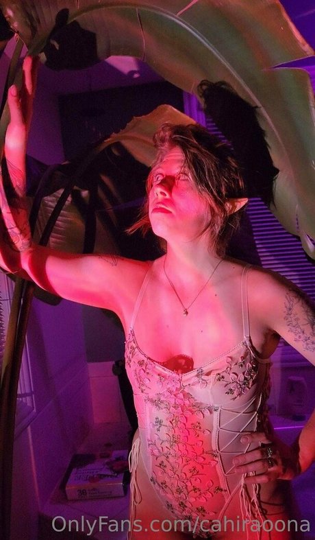 cahiraoona beautiful model picture