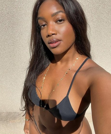 Izza Cantora nudes actress pic