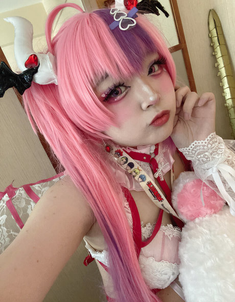 Donutskii pornographic actress pic