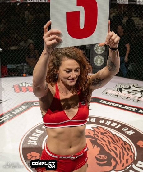 Nicki Bocker hd model pic