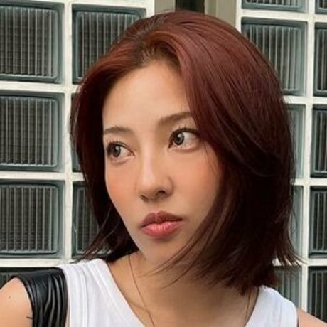 Jeon Jisu hot actress img