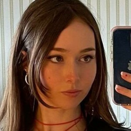 Holls8 model naked img