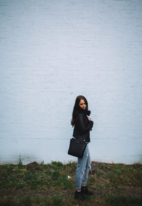 Holls8 model pretty images