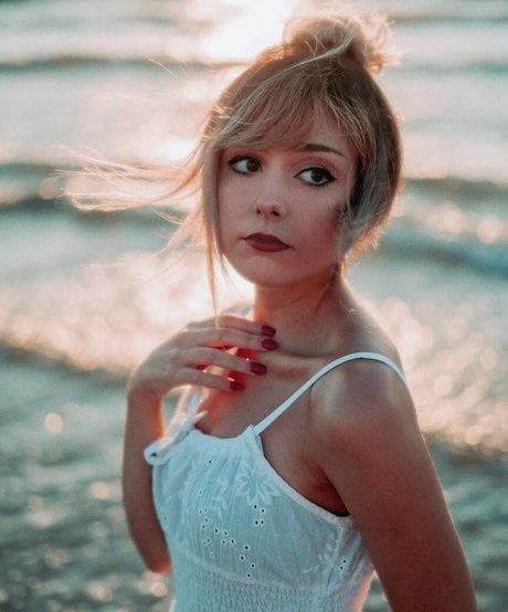 Nymphahri pretty model images