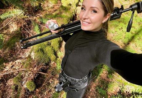 Lauren Southern top pornstar pictures