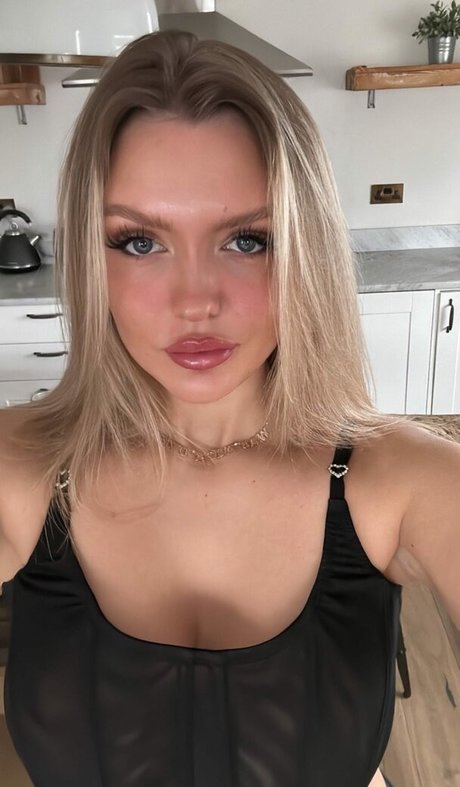 MillieT25 pornstar erotic pic