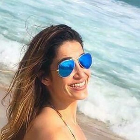 Daniele Hypolito naked star pictures