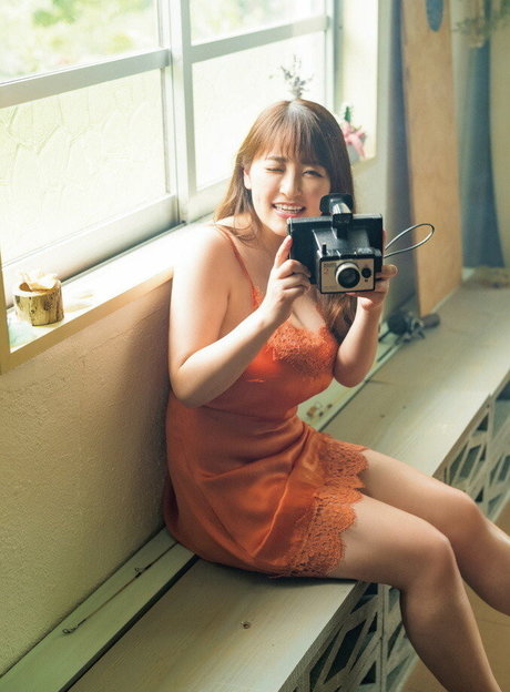 Saki Yanase star naked pic