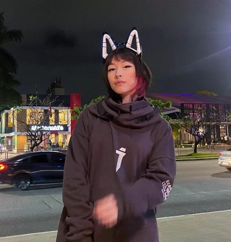 Julia Cristina porn model image