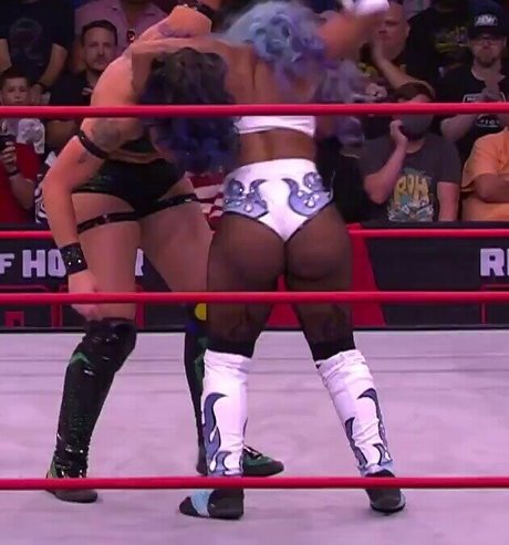 Kiera Hogan erotic star img