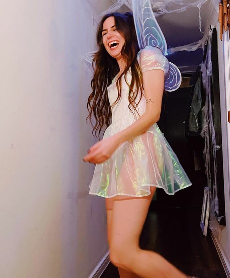 Doddleoddle exclusive actress photo