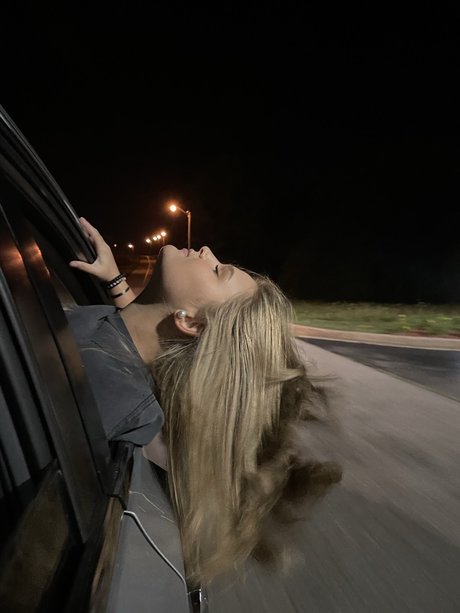 Lexi McCloud star hot pics