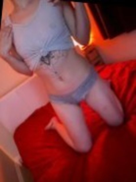 Fantasy girl top model pic