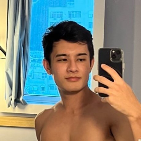 leonaordo naked model pic