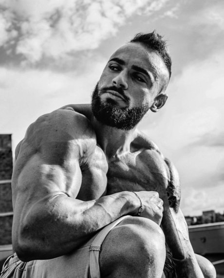 Leo Mark porn actress pictures