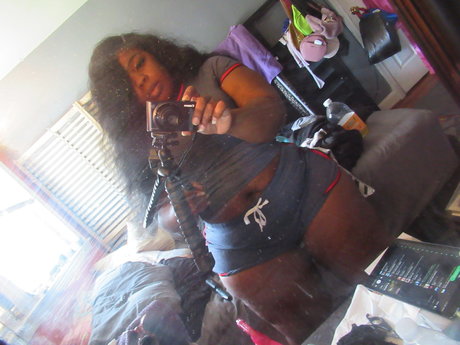 Leira Foxx star sex img