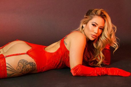 dreaming of lei star naked archive