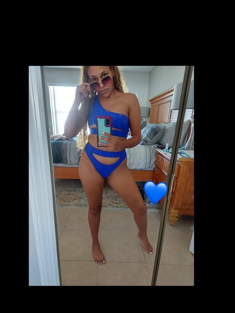 _L29_ pornstar nudes img