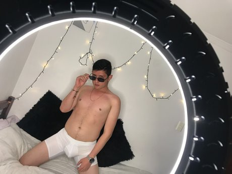 LEAL high quality model picture