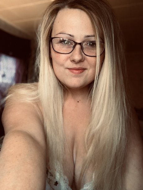 LayaD adult actress image