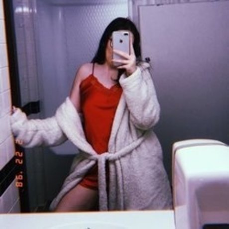 lavender top pornstar photo