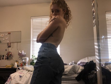 siracha pretty star pictures