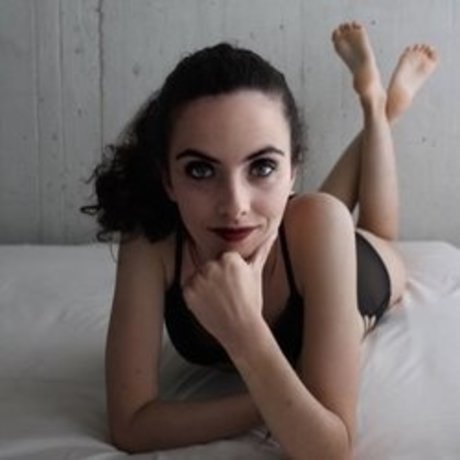 Little Toy model perfect gallery