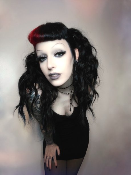 Lisa Loveless pornstar top photos