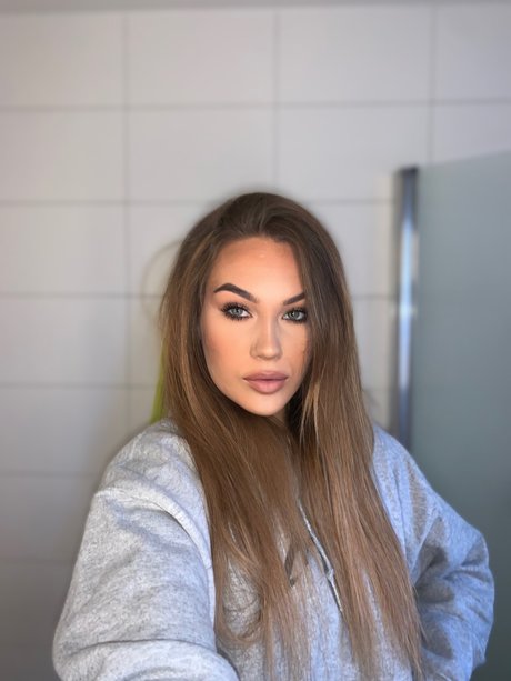 Lipknot actress pictures