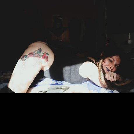 Lioness Dread Queen xxx model photo