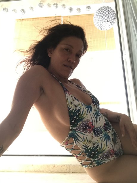 Linda Lila beautiful model galleries