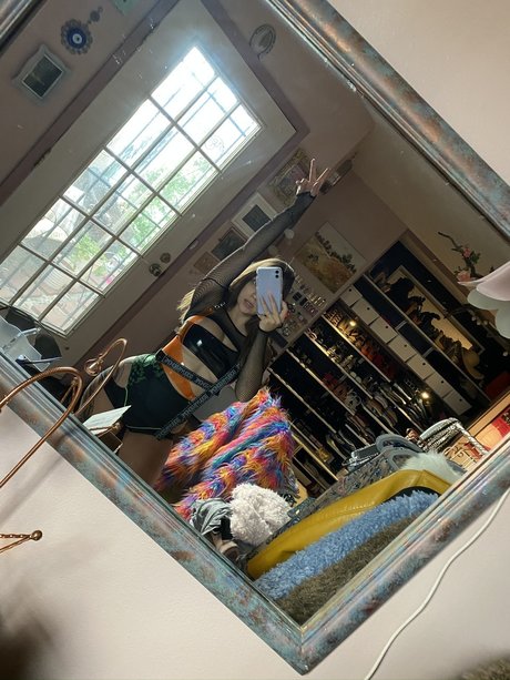 Lily Luck pornstar nice images