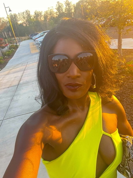 Lilly Fontaine beautiful actress img