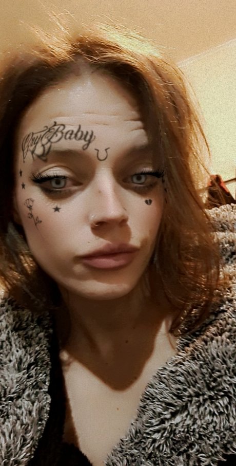 LilLunaJade exclusive model pictures