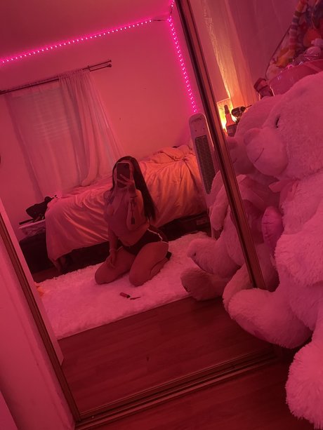 Lynds pretty pornstar archive